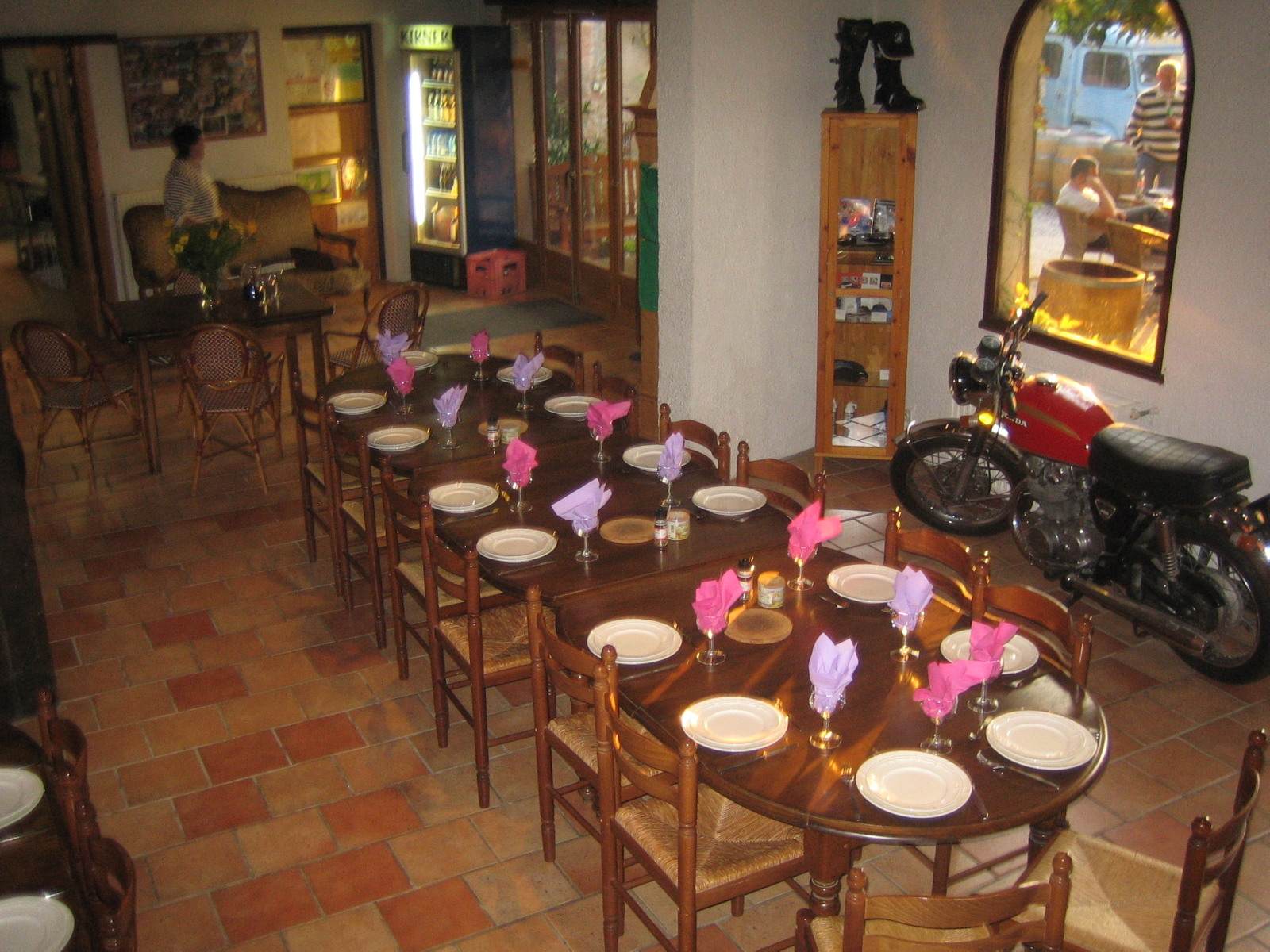 Moux10587.jpg