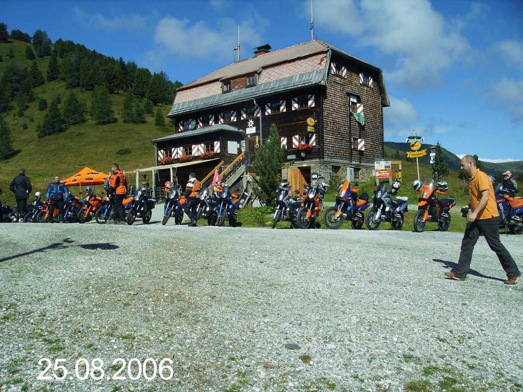 4.LC8.info_Blueray_001.JPG